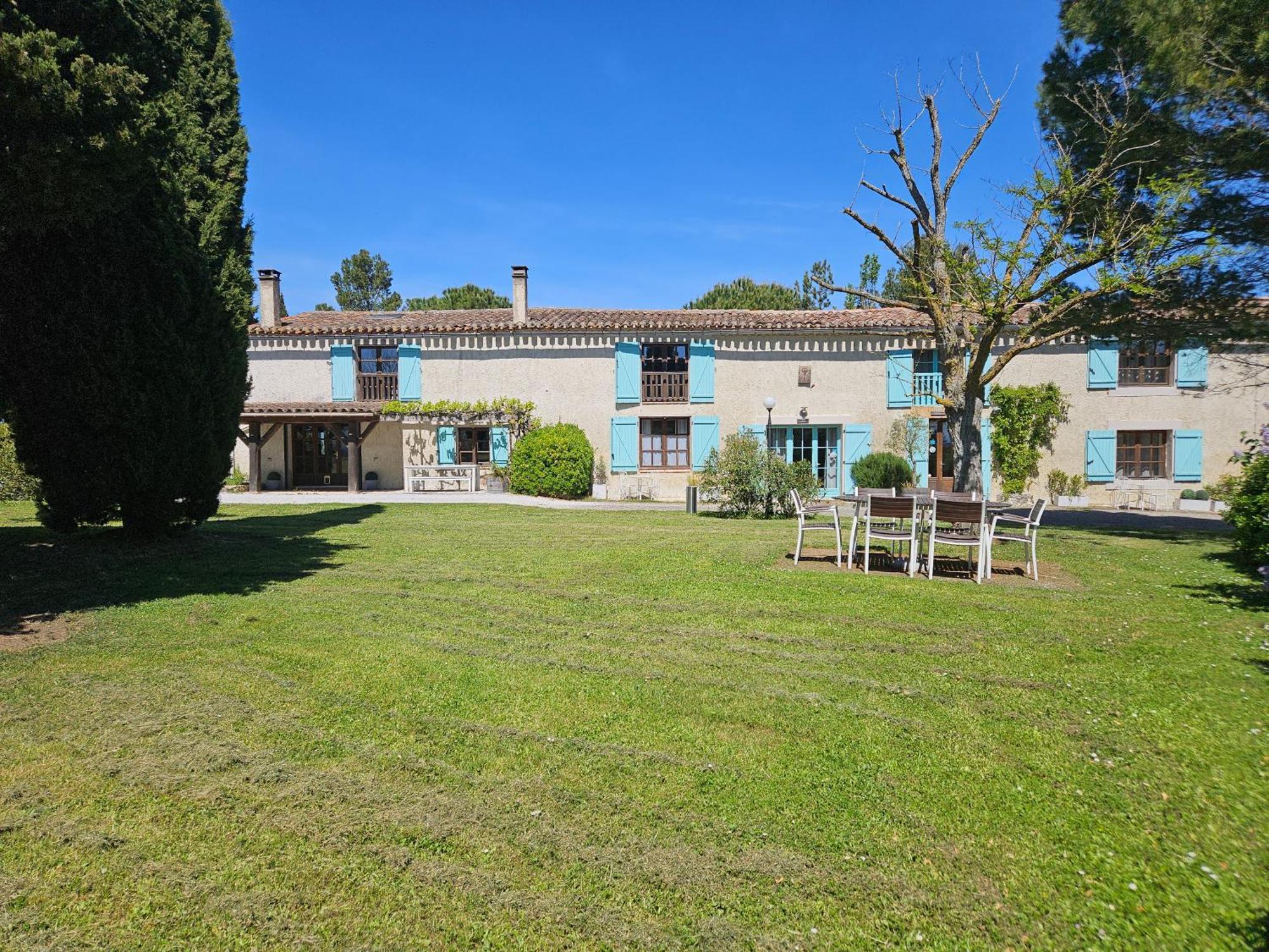Villa Domaine Saladry à Villepinte  Extérieur photo